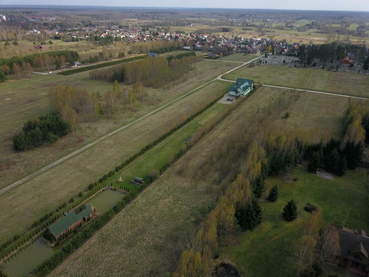 Dwor Na Otulinie Villa Bialowieza Bagian luar foto